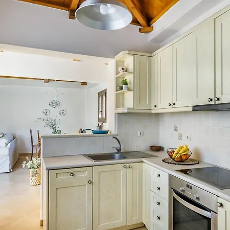 Apartment Petradi Town *