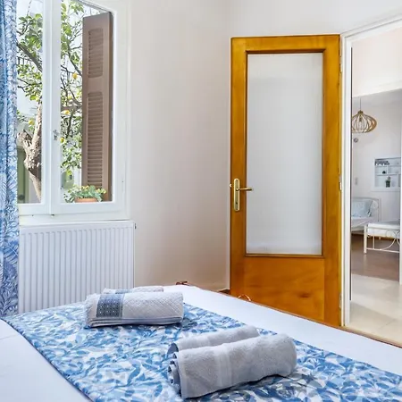 Petradi Town Apartment Skopelos Town