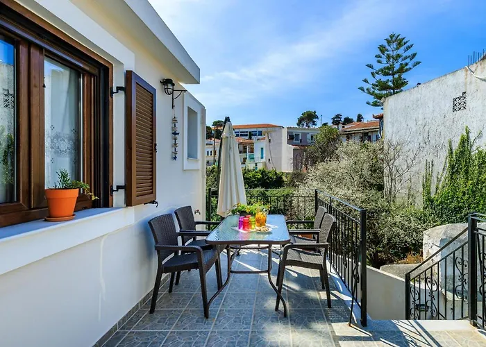 Petradi Town * Szkópelosz