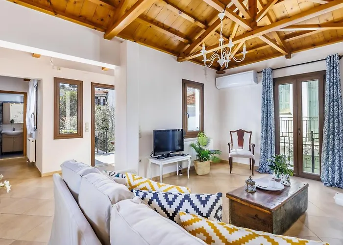 Petradi Town * Szkópelosz